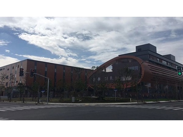 上海韓（hán）束（shù）防撞快速卷簾門