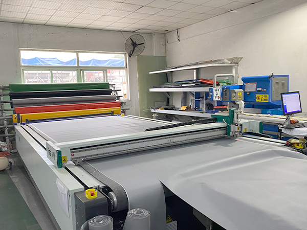 自動裁布機（jī）