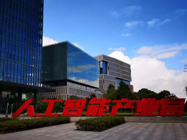 鋁合金卷簾門走進蘇（sū）州加美人工智能科技（jì）有（yǒu）限公司（sī）