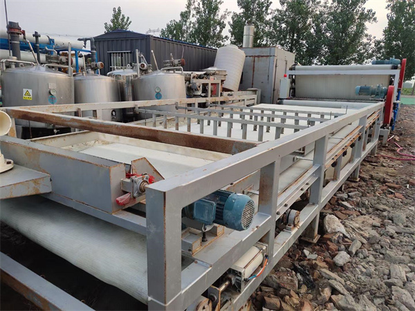 真（zhēn）空帶式過（guò）濾機（jī）