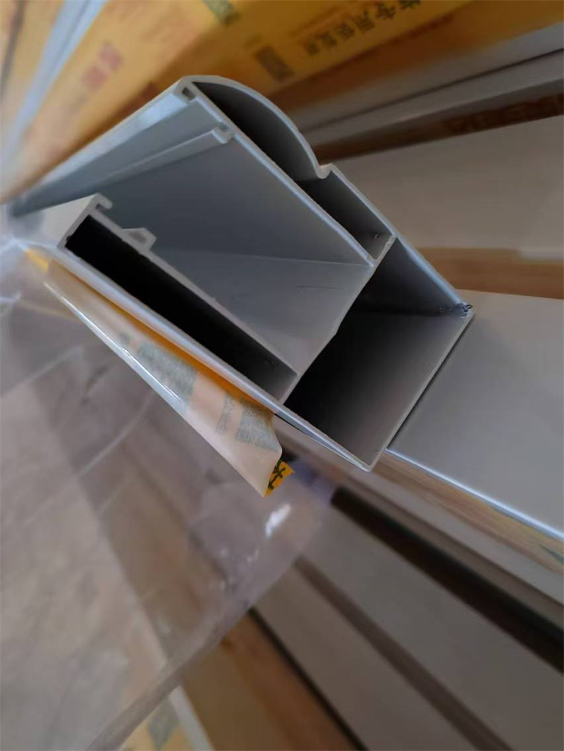 鋁合（hé）金軌道（弧（hú）形）