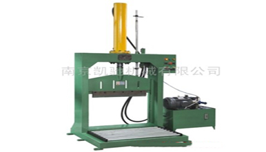 液壓單刀切(qiē)膠機 液壓單刀切膠(jiāo)機